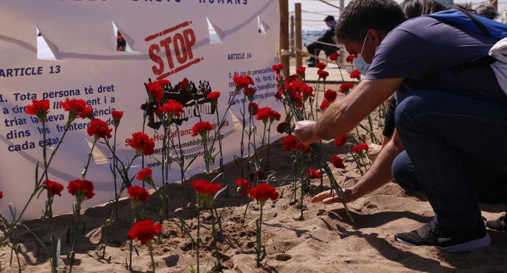 Acció de protesta pels milers de morts al mar al 2020